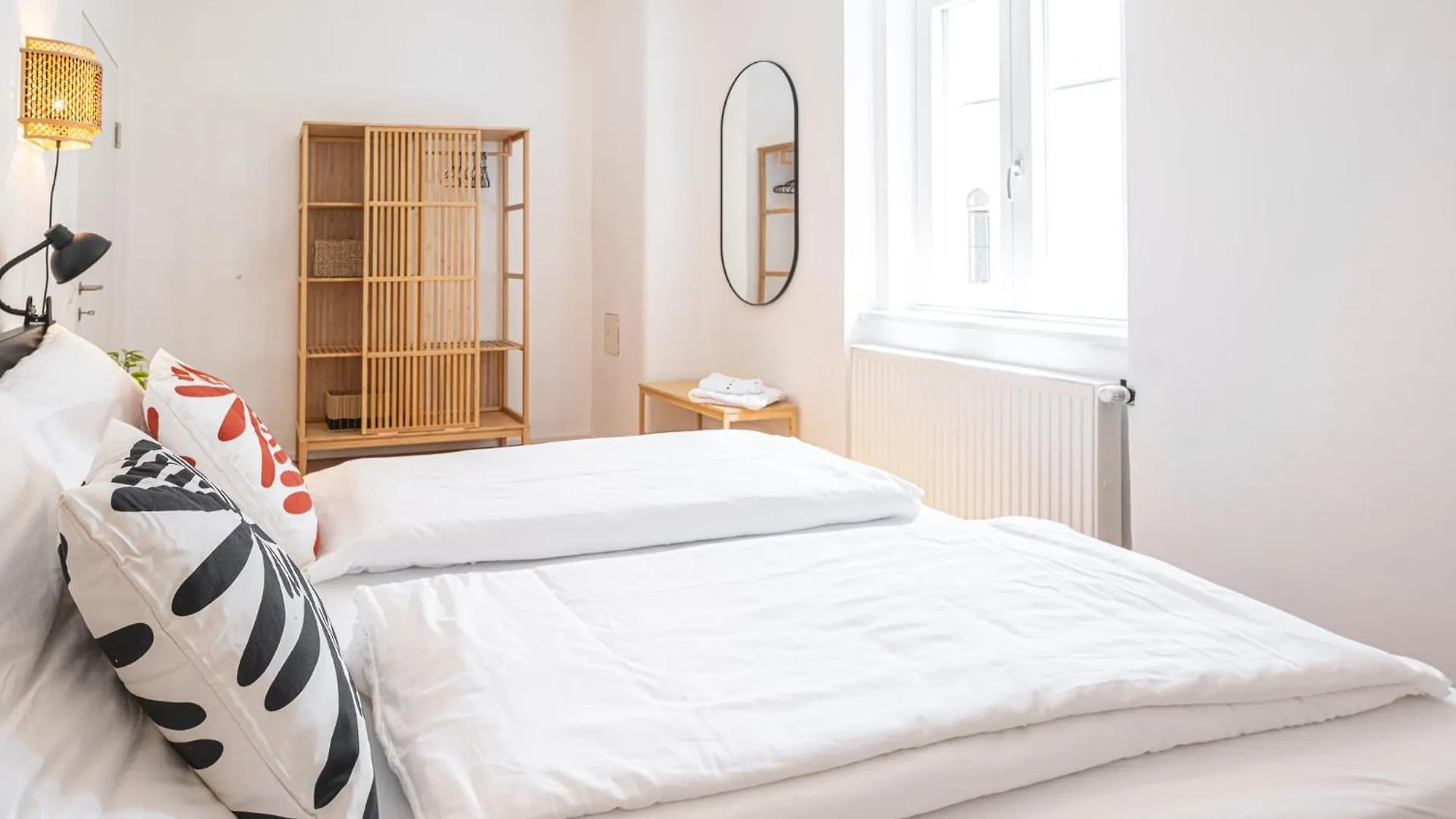 Apartment Luxury Stay In City Center With Terrace Graz